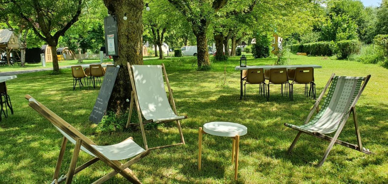 Cabane 2/3 Pers Au Camping Les Patis Nazelles-Negron 외부 사진